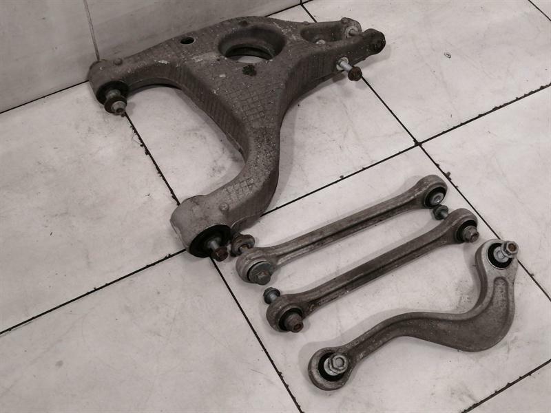 Porsche Panamera 970 right rear wishbone 97033104202 rear right wishbone
