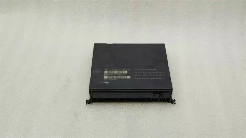Mercedes S-Class W221 A2218706187 rear seat control unit rear seat module