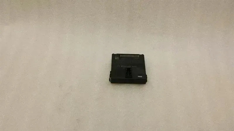 Mercedes S-Class W221 A2215408845 ECU Central Gateway