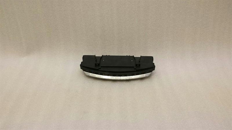 Mercedes S-Class W221 W216 Auto Climate Control A2218704658 Climate Control Panel