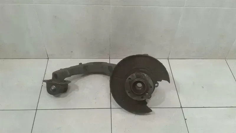 BMW Z4 E85 E86 Right Rear Hub 6774776 Wheel Bearing Housing Rear Right.