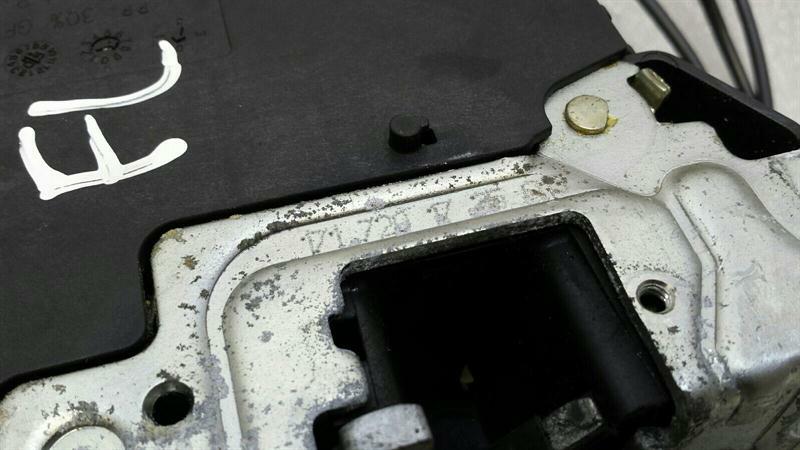 Mercedes SLK R171 RHD left door lock A1717202735 right-hand drive door lock