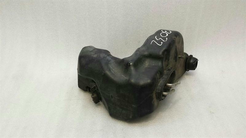 Mercedes S-Class W221 Washer Fluid Reservior A2218601360 Washer Fluid Reservoir