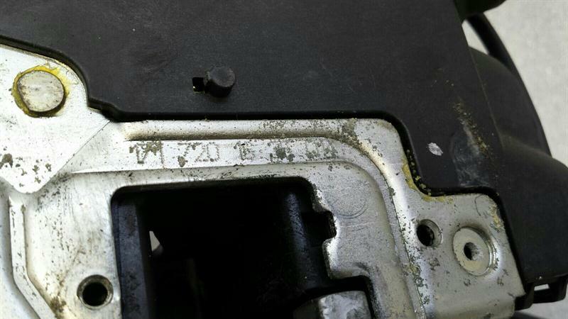 Mercedes SLK R171 RHD right door lock A1717202635 right-hand drive door lock