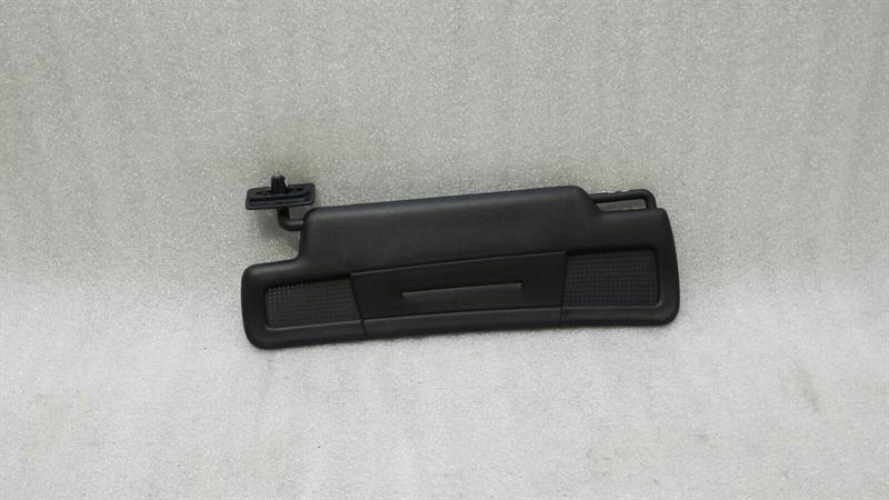 Mercedes SLK55 AMG R171 Right Sun Visor A1718100410 Sun Visor Trim Right
