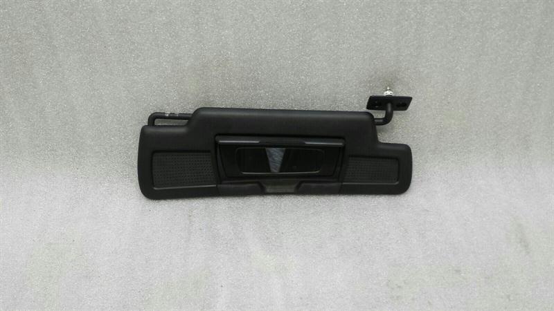 Mercedes SLK55 AMG R171 Right Sun Visor A1718100410 Sun Visor Trim Right