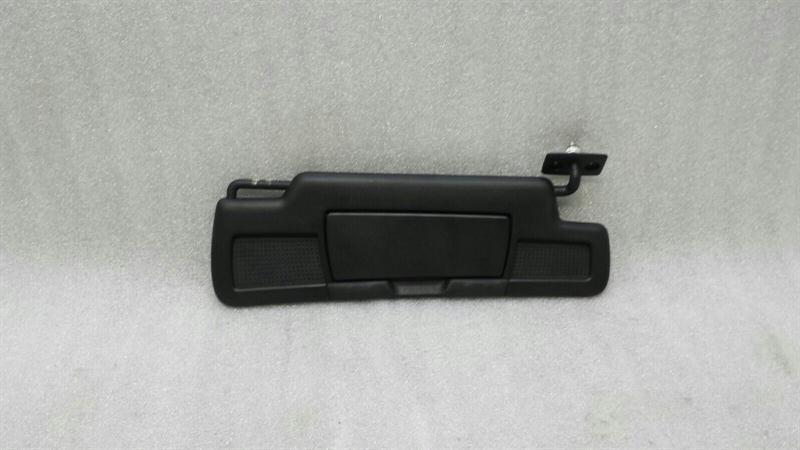 Mercedes SLK55 AMG R171 Right Sun Visor A1718100410 Sun Visor Trim Right