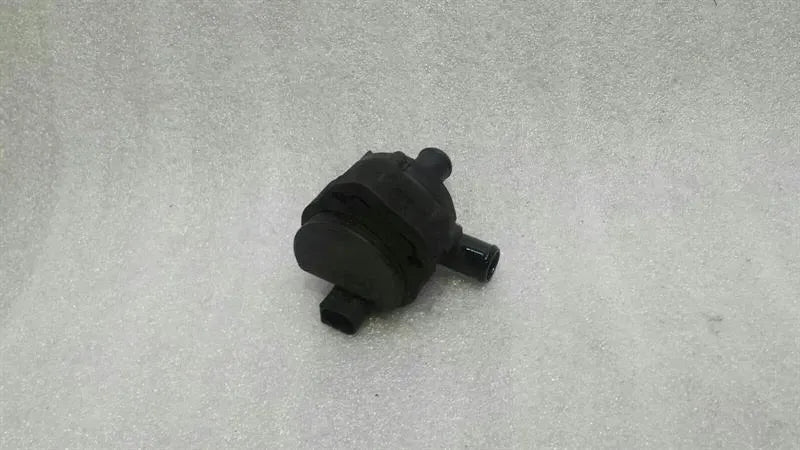 Mercedes SLK R171 additional cooling pump A1718350064 coolant pump pump