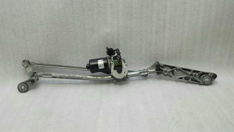 Mercedes SLK R171 RHD Front Wiper Engine A1718200141 Right Hand Drive