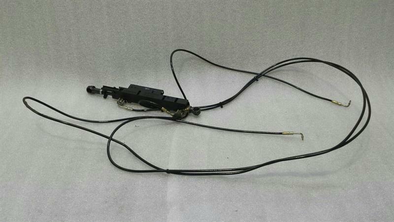 Mercedes SLK R171 Right Hydraulic Cylinder A1718000672 Hydraulic Cylinder Right