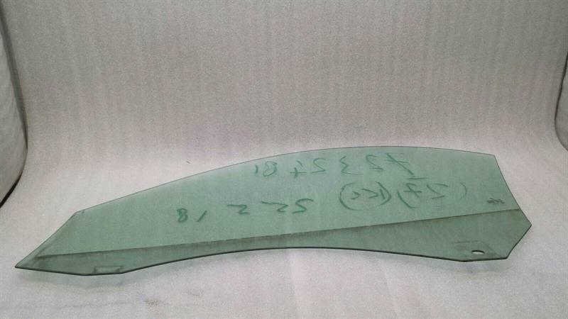 Mercedes SLK R171 right front door glass A1717250200 door window front right.
