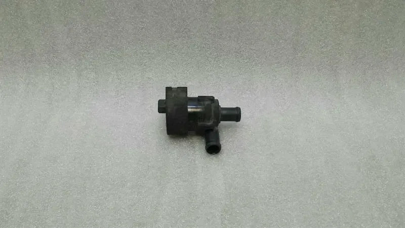 BMW 6 Series E63 E64 M6 Additional Cooling Pump 6930550 Coolant Pump Pump