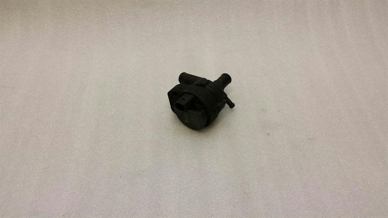 Mercedes E Class W212 Additional Cooling Pump A2118350028 Coolant Pump Pump