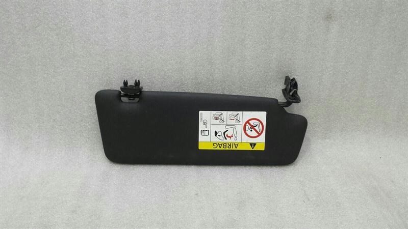 Audi RS4 A4 8K RHD Left Sun visor 8U2857551B right handlebar