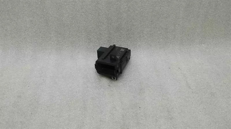 Audi A4 8K Ignition Lock 8K0909131D Ignition Lock