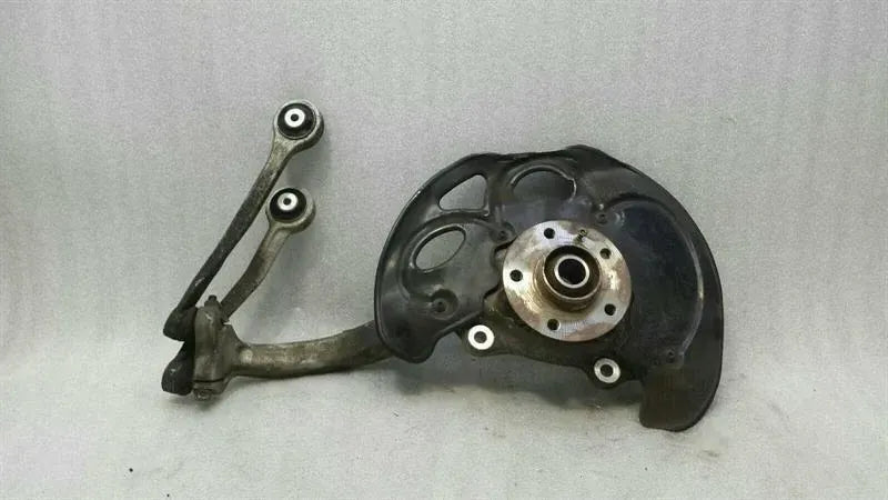Audi RS4 8K Right Front Hub 4G0407254C Wheel Bearing Housing Front Right