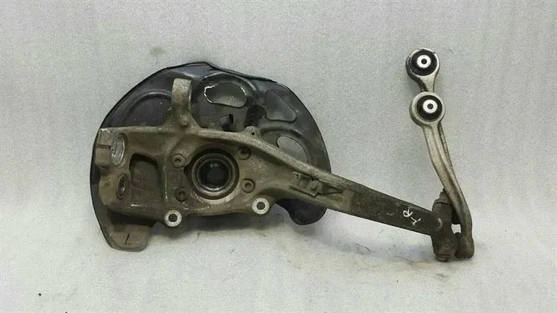 Audi RS4 8K Right Front Hub 4G0407254C Wheel Bearing Housing Front Right
