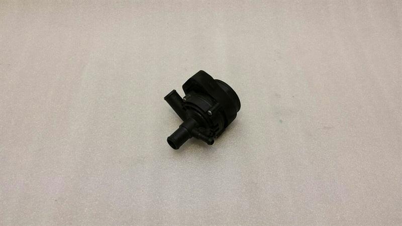 Mercedes E Class W212 Additional Cooling Pump A2118350028 Coolant Pump Pump