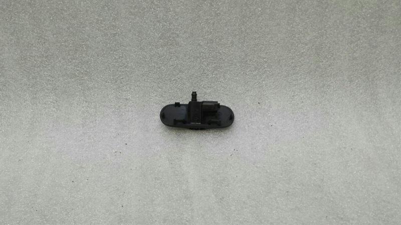 Audi A4 8K RS5 RS4 A5 Right Washer Nozzle 8T0955988B Washwater Nozzle Right