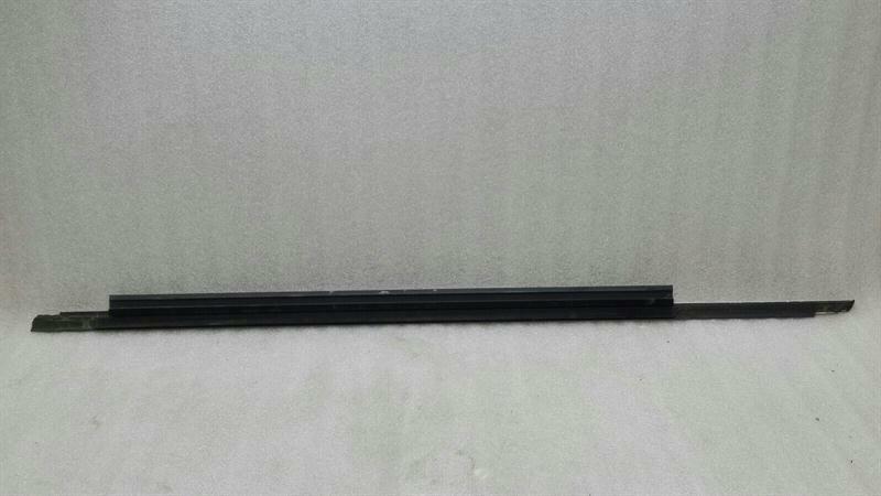 Audi RS4 8K Front Right Body Moulding 8K0853284K Strip Front Right