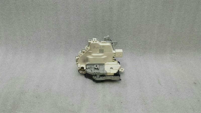 Audi A4 8K door lock 8J2837016C door lock right-hand drive RHD
