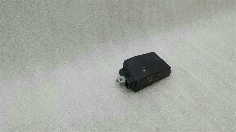 Audi A4 8K Steering Lock 8K0905852E Steering Column Lock