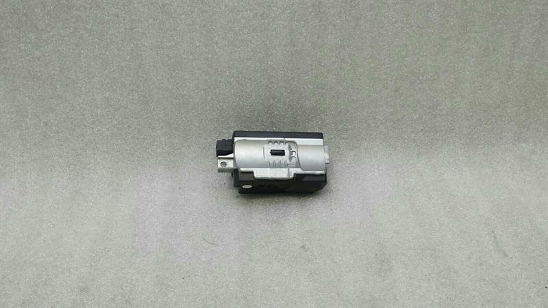 Audi A4 8K Steering Lock 8K0905852E Steering Column Lock
