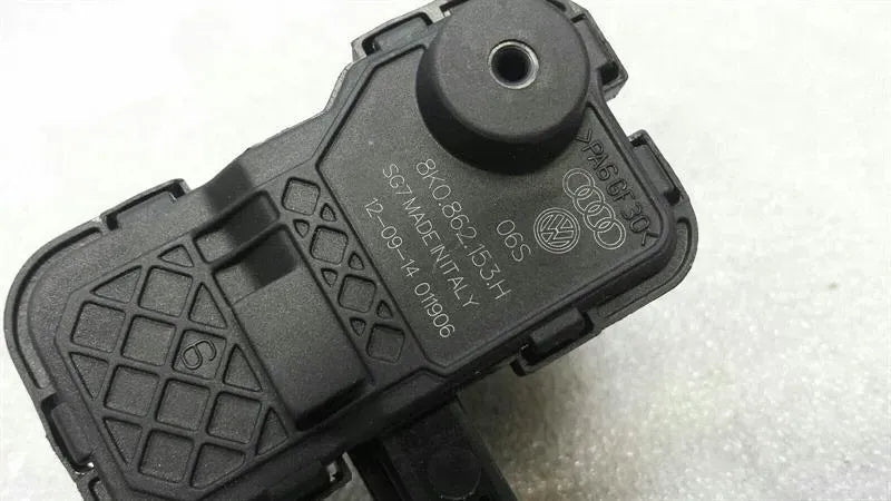 Audi A4 8K Fuel Cap Actuator 8K0862153H Fuel Cap Actuator