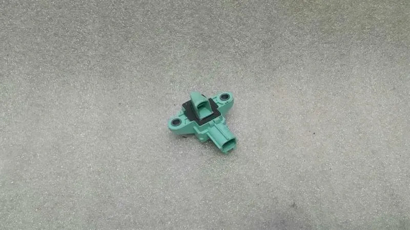 Audi A4 8K Crash Sensor 8K0955557C Impact Sensor