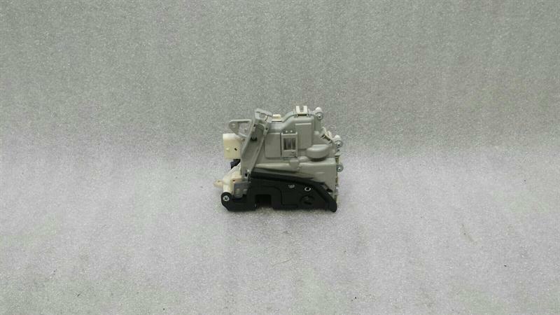 Audi A4 8K rear right door lock 8K0839016C door lock rear right