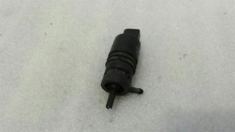 Mercedes W221 W204 W216 W212 Washer Fluid Pump A2218690121 Washer Water Pump