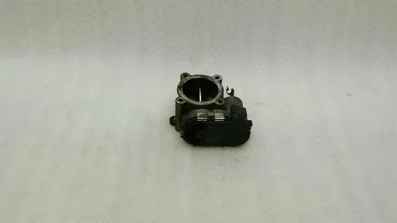 Mercedes CLS W219 Throttle Body A6420900270 Throttle Body OM642