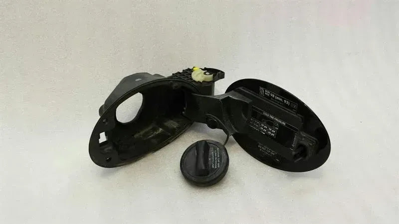 Mercedes CL W216 fuel filler cap A2166300067 fuel cap fuel flap