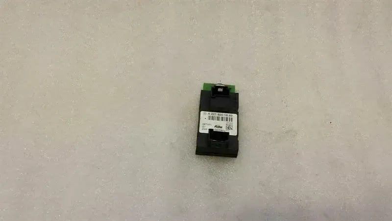 Mercedes CL W216 Aerial / Antenna A2218201889 Antenna Locking Circuit