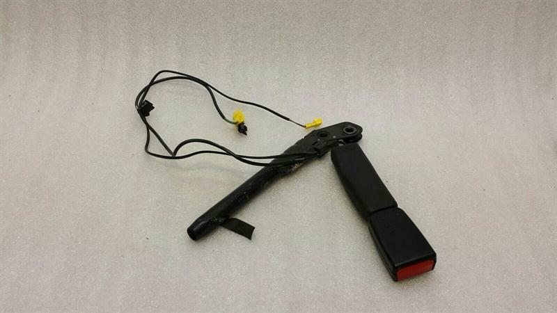 Mercedes CL W216 W221 FRH seat belt tensioner A2218601669 seat belt tramp right