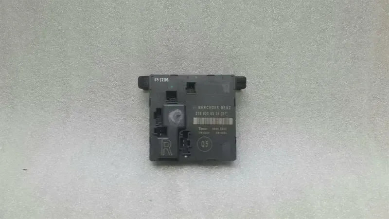 Mercedes CLS W219 RRH door module A2198200326 door control unit rear right.