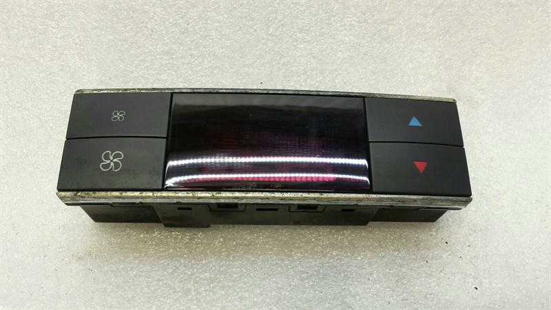 Mercedes W204 W212 Rear Auto Climate Control A2048303290 Climate Control Panel Rear