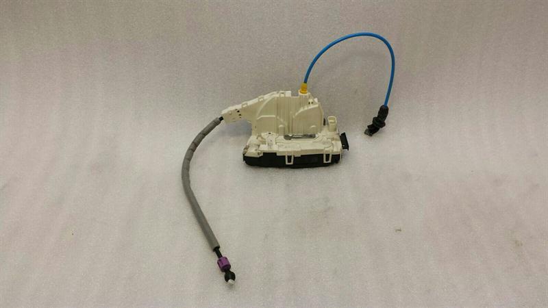 Mercedes E Class W212 front left door lock A0997200735 door lock front left