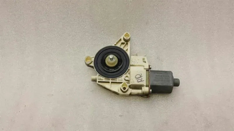 Mercedes E Class W212 Door Window Motor A2048200642 Window Regulator Motor