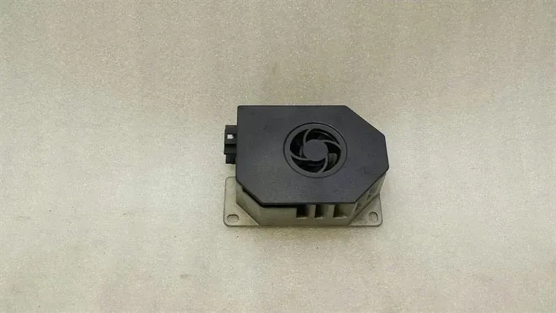 Mercedes E Class W212 Amplifier A2118705189 Amplifier Logic7 HK