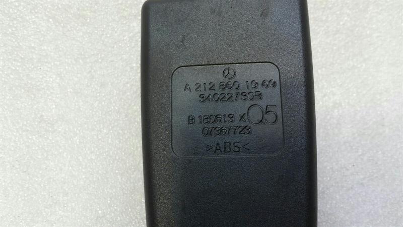 Mercedes E Class W212 Belt Buckle A2128601969 Belt Lock Left