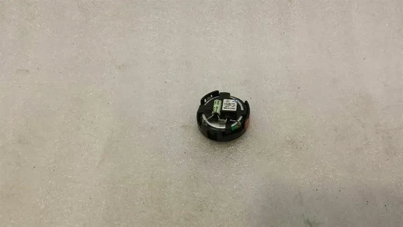Mercedes E Class W212 Speaker A2128201002 Speaker Tweeter Logic7