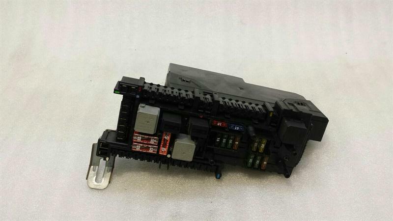 Mercedes E Class W212 Fuse Box A2129009622 Fuse Box SAM Unit