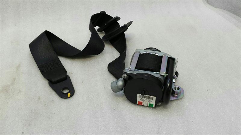Mini Countryman S R60 right front seat belt 9802354 seat belt front right