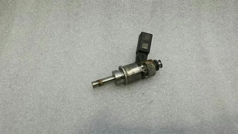 Audi S5 8T Injector 079036C Fuel Injector 4.2 FSI V8