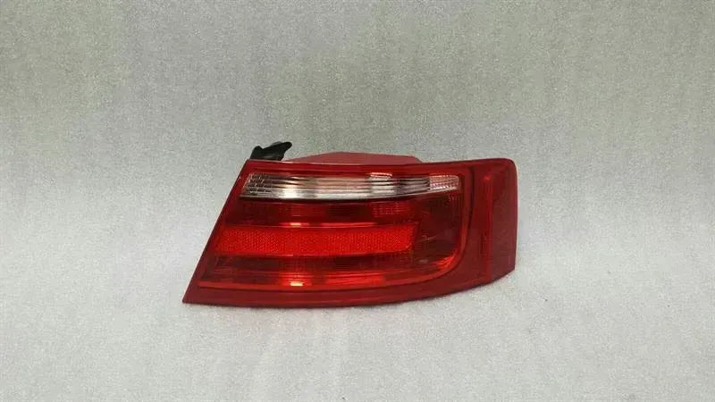 Audi S5 8T A5 right rear light 8T0945096 tail light rear right
