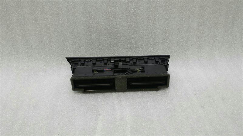 Audi S5 8T RHD air vent 8T2820951A ventilation nozzle right-hand drive