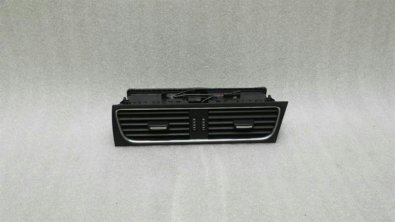 Audi S5 8T RHD air vent 8T2820951A ventilation nozzle right-hand drive