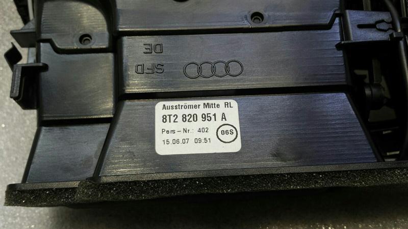 Audi S5 8T RHD air vent 8T2820951A ventilation nozzle right-hand drive