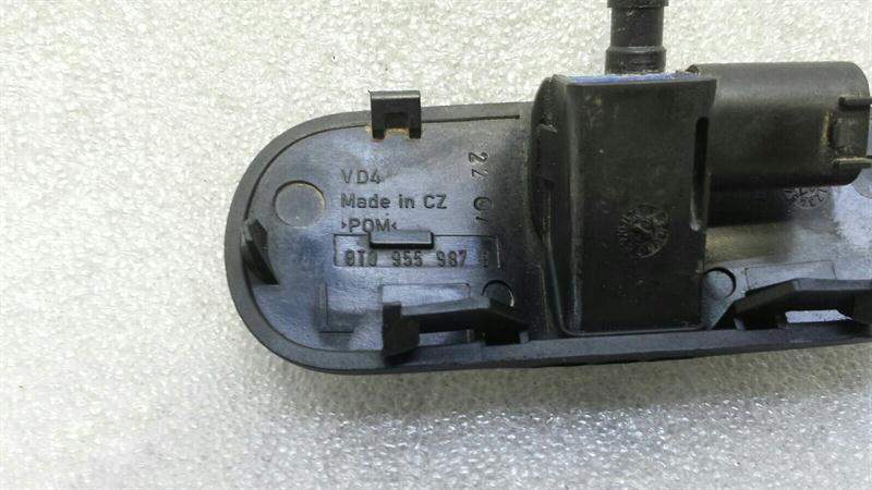 Audi S5 8T left washer nozzle 8T0955987B washer water nozzle left